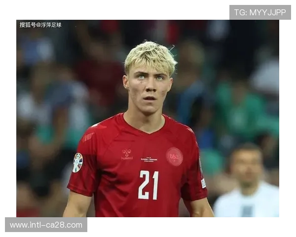 曼联前锋齐尔克泽因缺乏机会，考虑一月离队